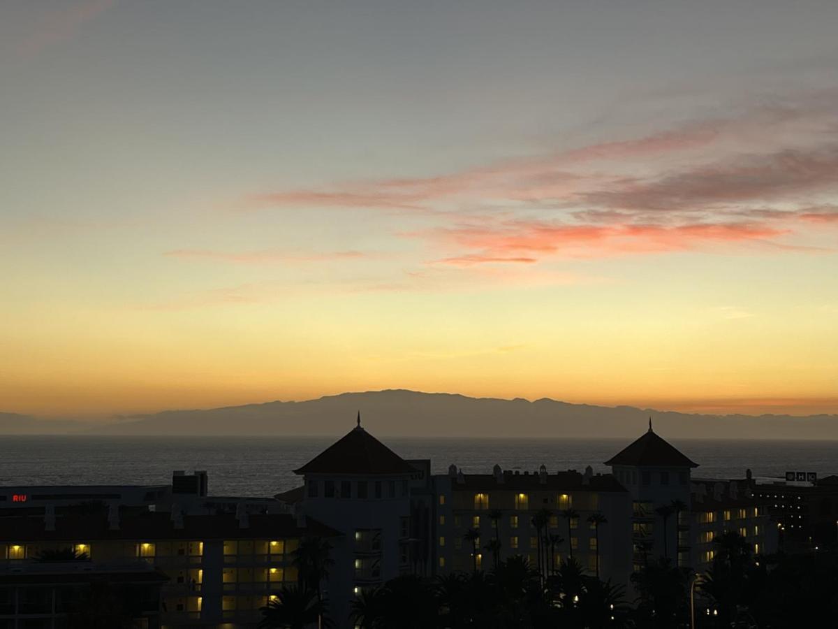 Playa Del Duque-Amazing Views 2 Bedroom Costa Adeje  ภายนอก รูปภาพ