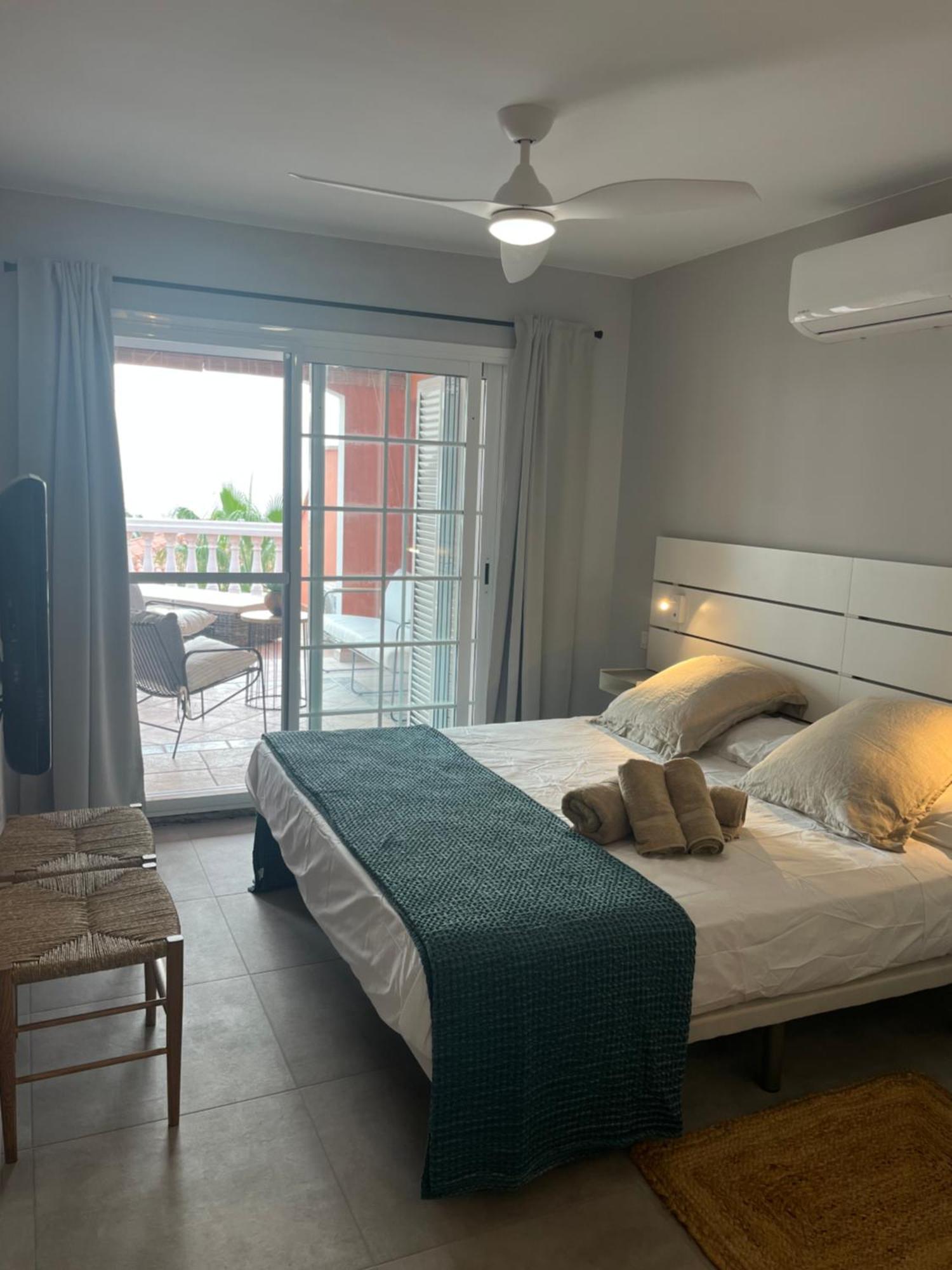 Playa Del Duque-Amazing Views 2 Bedroom Costa Adeje  ภายนอก รูปภาพ